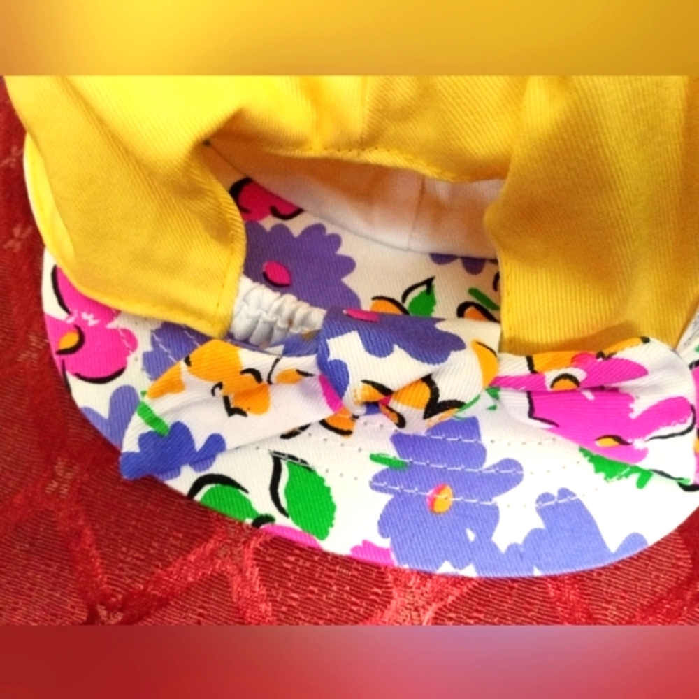 Sunhat Reversible 🤍Cool White🤍 🌞Sunny Yellow🌞 - Picture 7 of 9